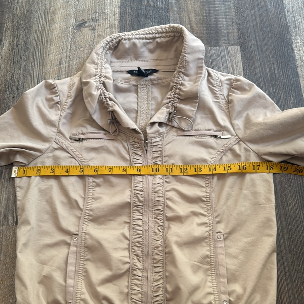 White House Black Market Women's Tan Bomber Jacket Size 2 - Picture 11 of 14